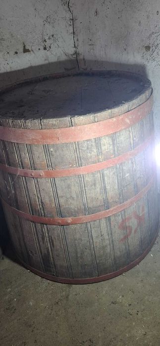 Cada/butoaie de lemn de vanzare