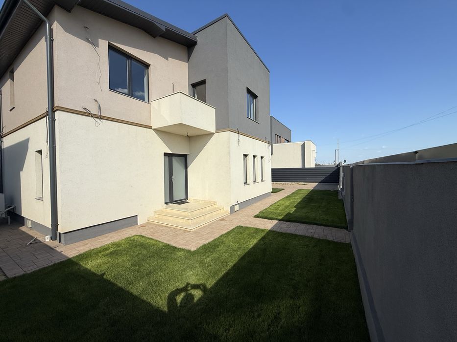 Casa zona Selgros , Ford , Damila