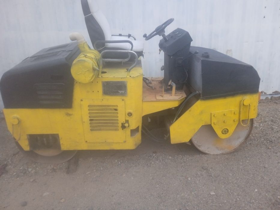Продам тандемный виброкаток yzc 2.5