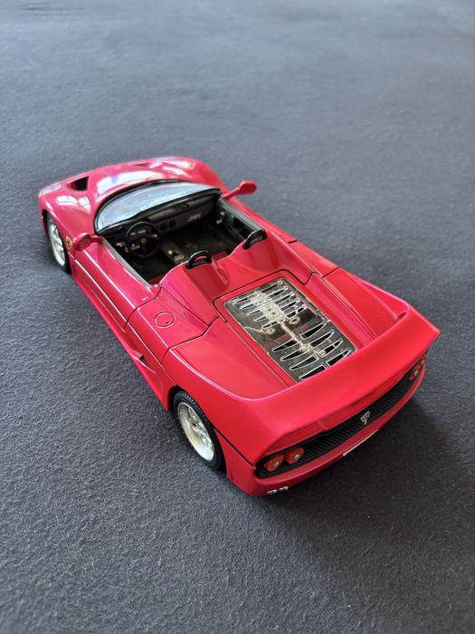 1 of 98 !!! Vând macheta Ferrari f50 Burago scara 1/18