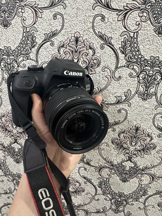 Фотокамера  (CANON)