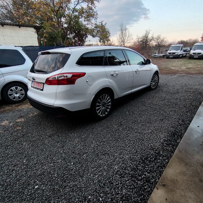 FORD focus dieset 2015 perfecta stare ieftin Garanție transport gratui