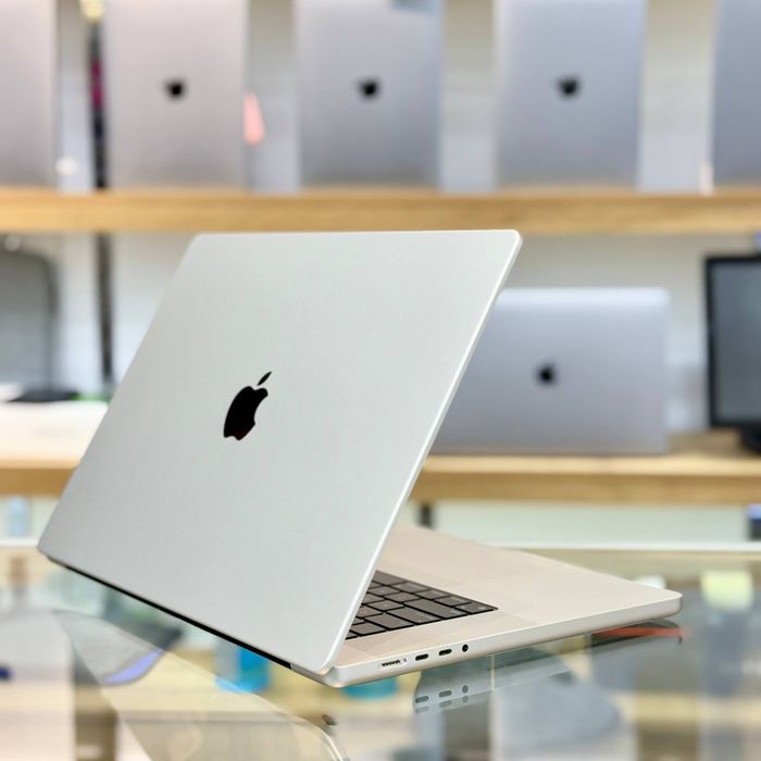 MacBook Pro M3 Pro 36Ram 16inch