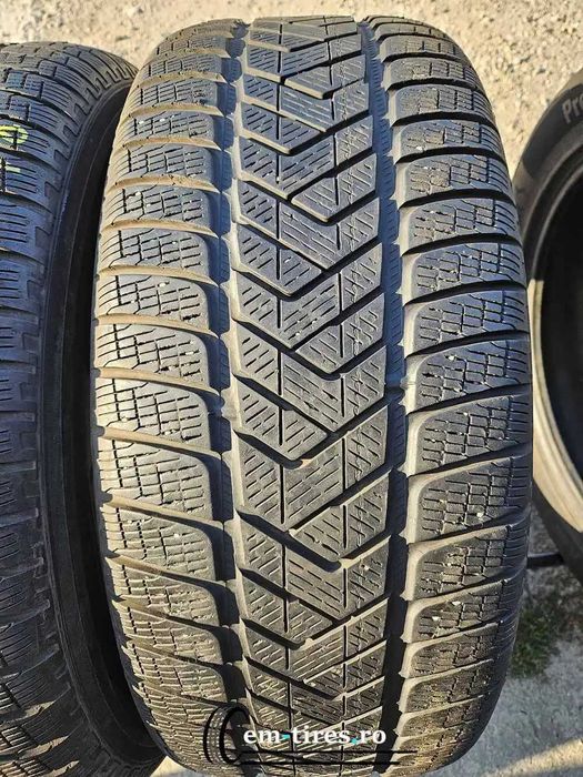 SET 2 Anvelope Iarna 235/65 R17 PIRELLI Scorpion Winter 112H