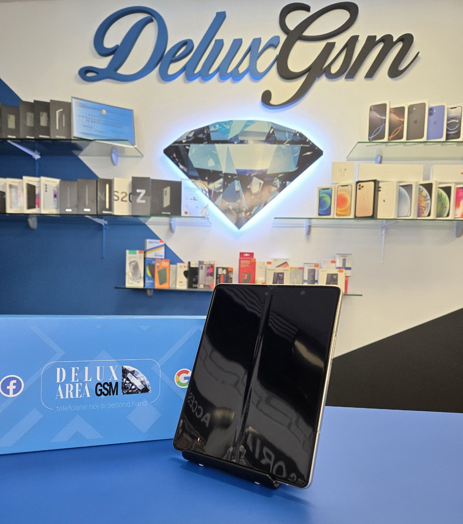 Samsung Z Fold3 / Silver / 512 GB / DeluxGSM