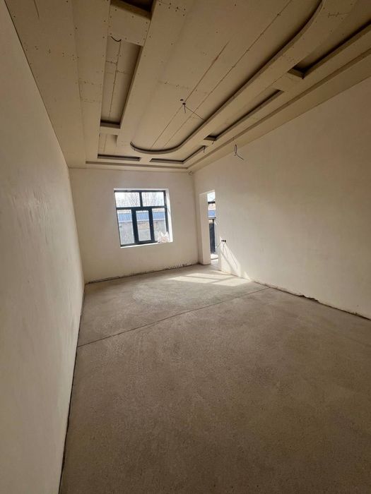 Nazarbek mevazor maxalla 1.8 sotix 4 xona oshxona 2 ta sanuzel padval