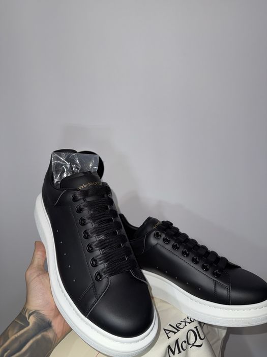 Adidasi alexander mcqueen negrii albi 43,44 Premium (balmain,versace)
