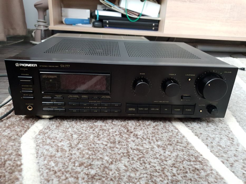 Vând amplificator Pioneer SX 777