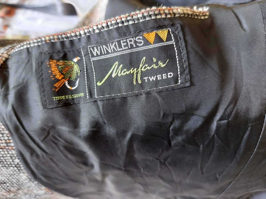 Сако от туид, много шик