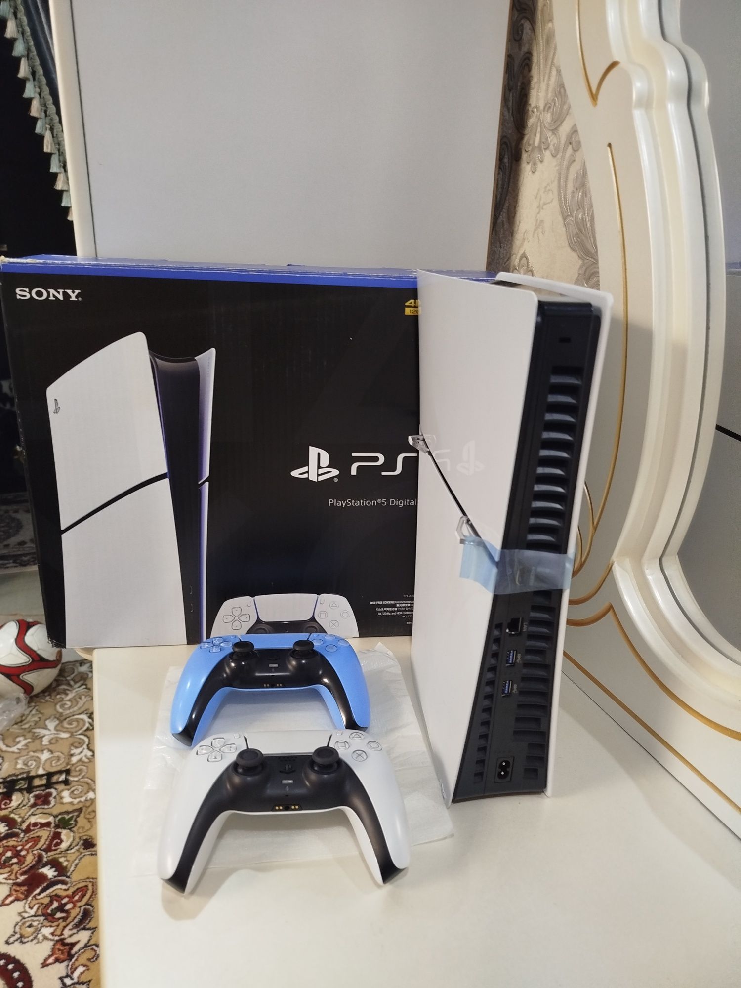 Продам Playstation 5 Slim 2 Джойстик 1 ТБ состояние как новый