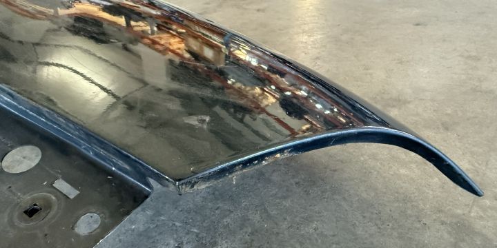 Aripa fata dreapta cu defect Volkswagen VW Passat B5.5 (facelift)