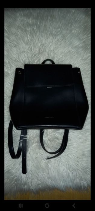 Vând rucsac Claudia canova