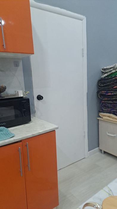 Двери  белый  2-штука  б/у