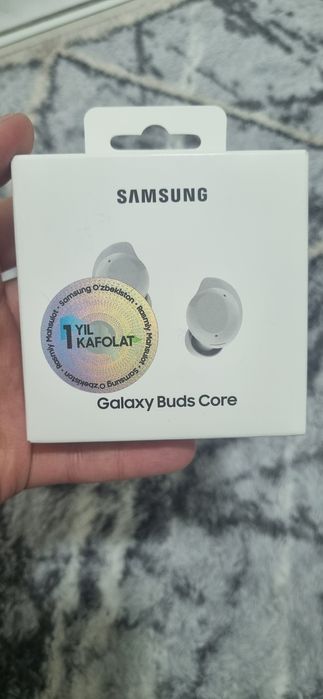 продам наушники  Samsung Galaxy Buds Core