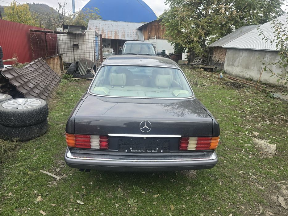 Vând la pachet două mercedesuri