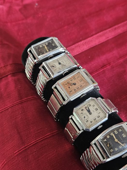 Колекция от 10  ръчни часовници арт деко 1940г.