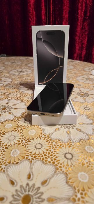 Продавам Apple iPhone 16 Pro 128GB Natural Titanium, 128 GB, Като нов