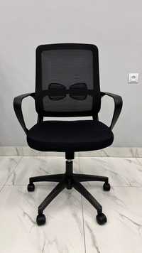 Офисное кресло модель Clarc