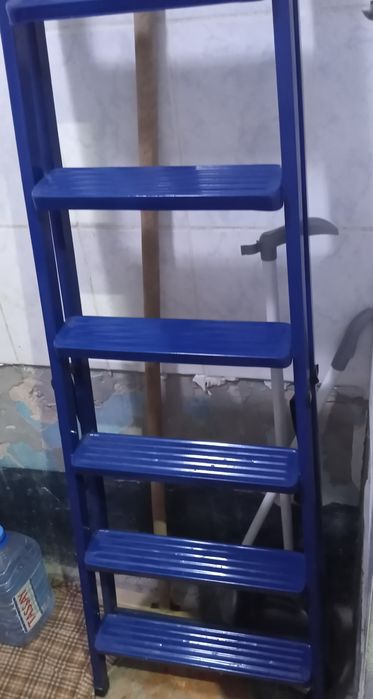 Продам стремянку