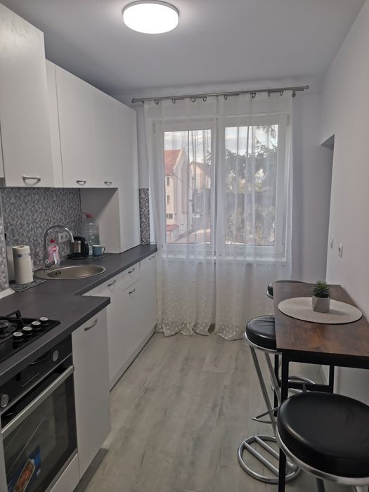 De închiriat apartament cu 2 camere
