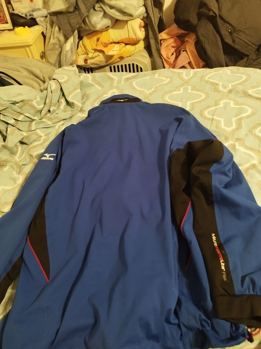 Geacă măsura XL.    .