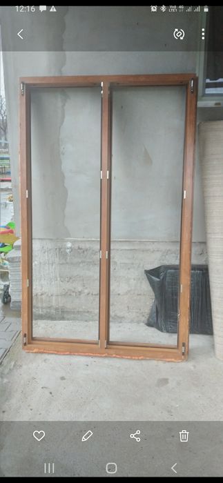 Vând geamuri pt masarda