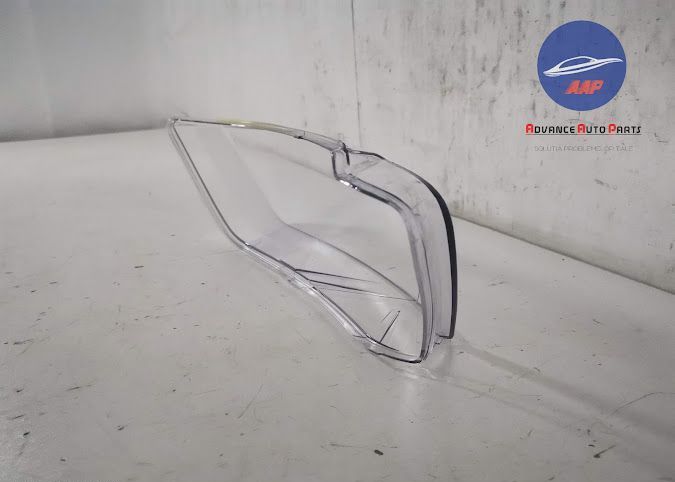 Нова Дясна Фарове Стъкло ОСИГУРЯВАМЕ МОНТАЖ / Audi Q3 8U SUV 5 врати O