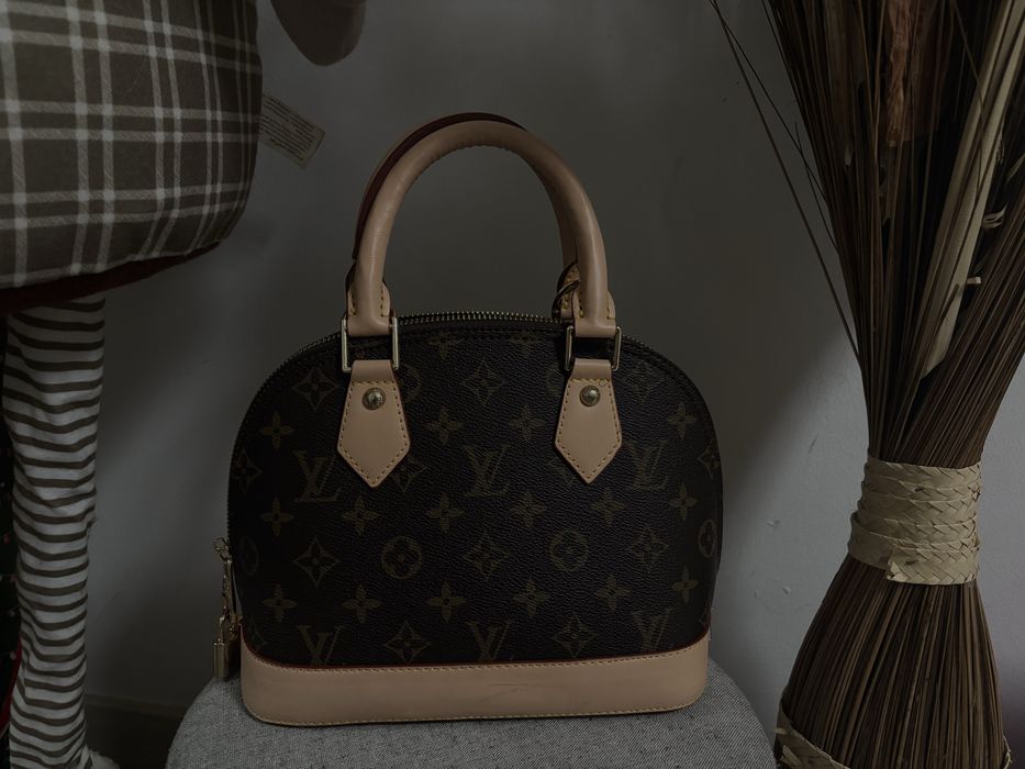 Geantǎ LV Alma BB ^* originală *^