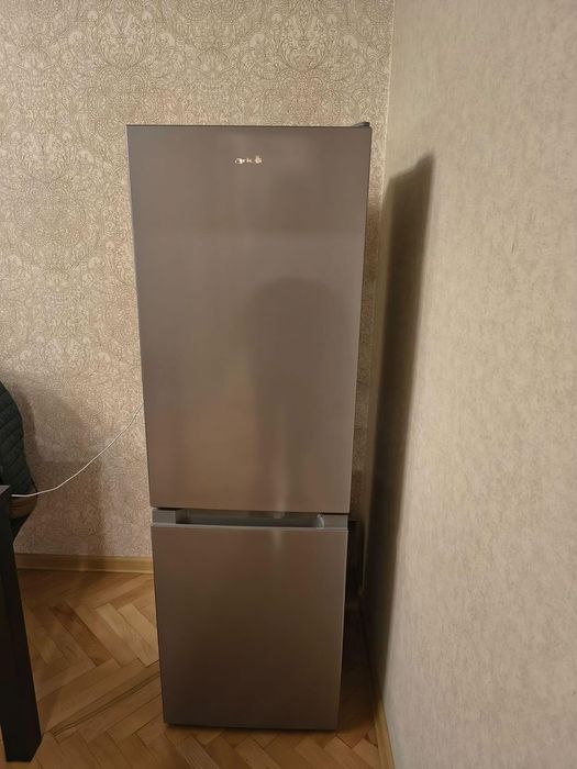 Хладилник Arielli