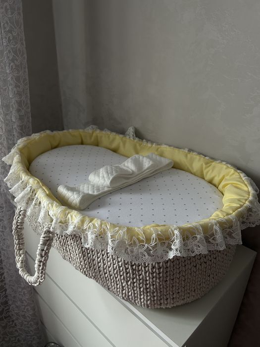 Вязаная люлька с коконом