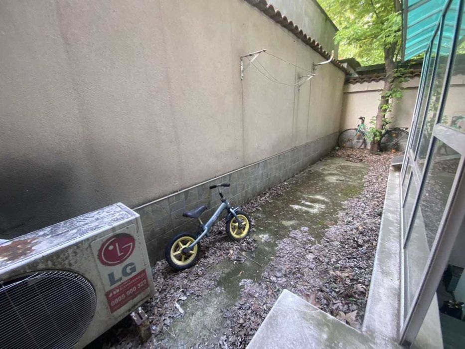 Дава се под наем Едностаен апартамент в Пловдив, Център - 32 кв.м за 40000 € - Снимка #6