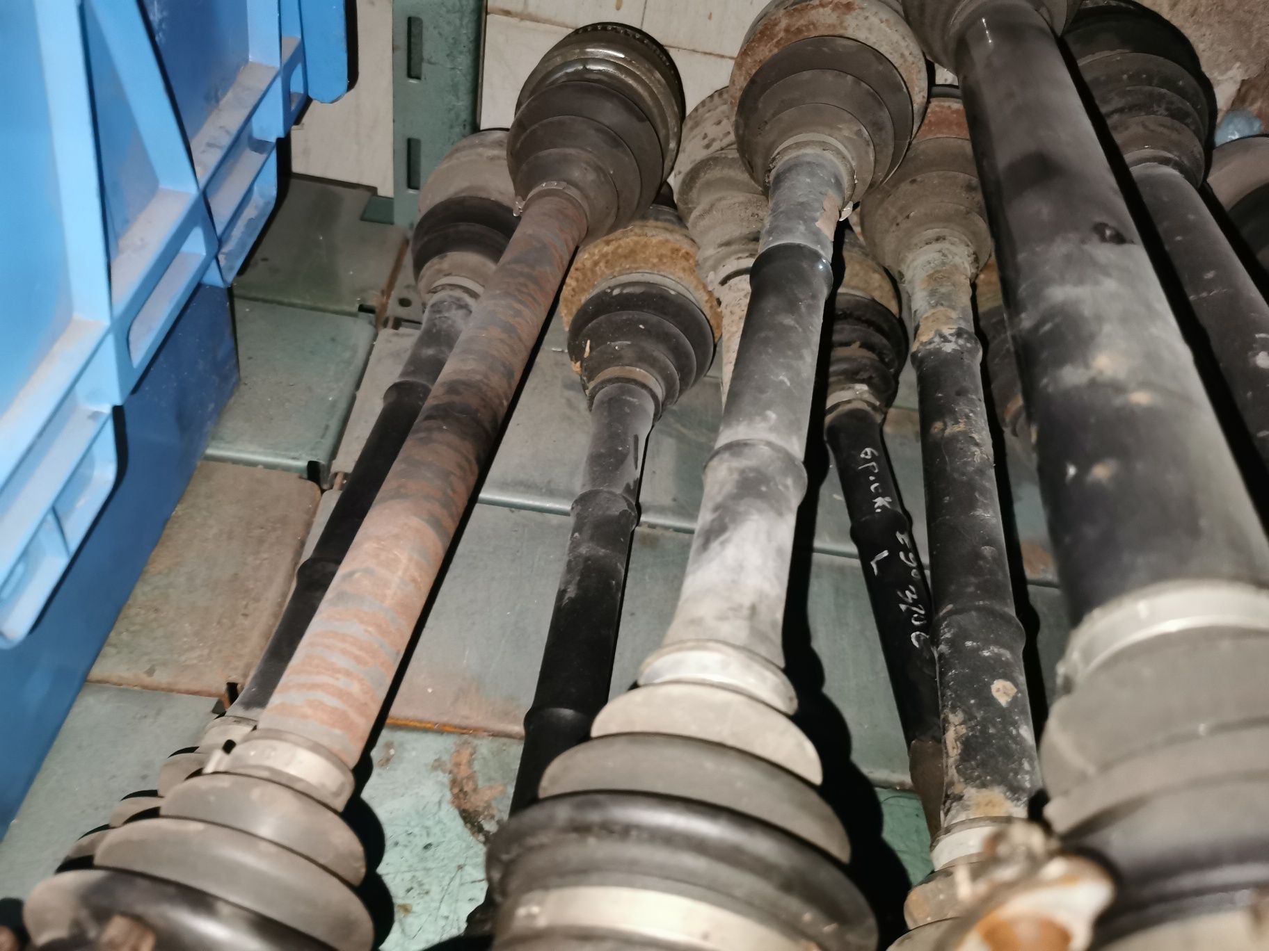 Полуоски за bmw e90 e91 e92 e93