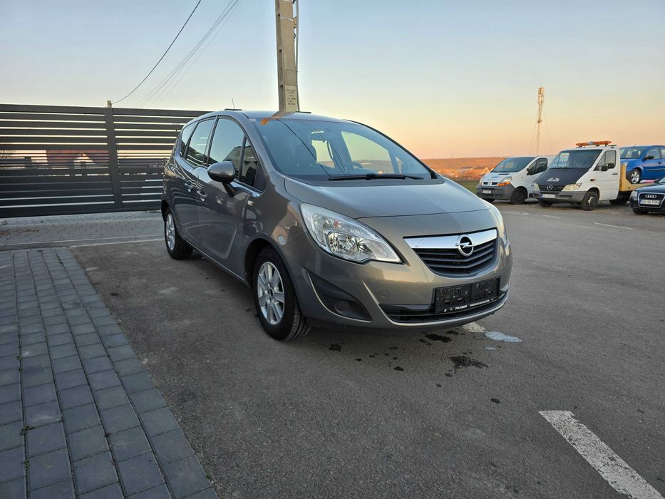 Opel Meriva B 2011