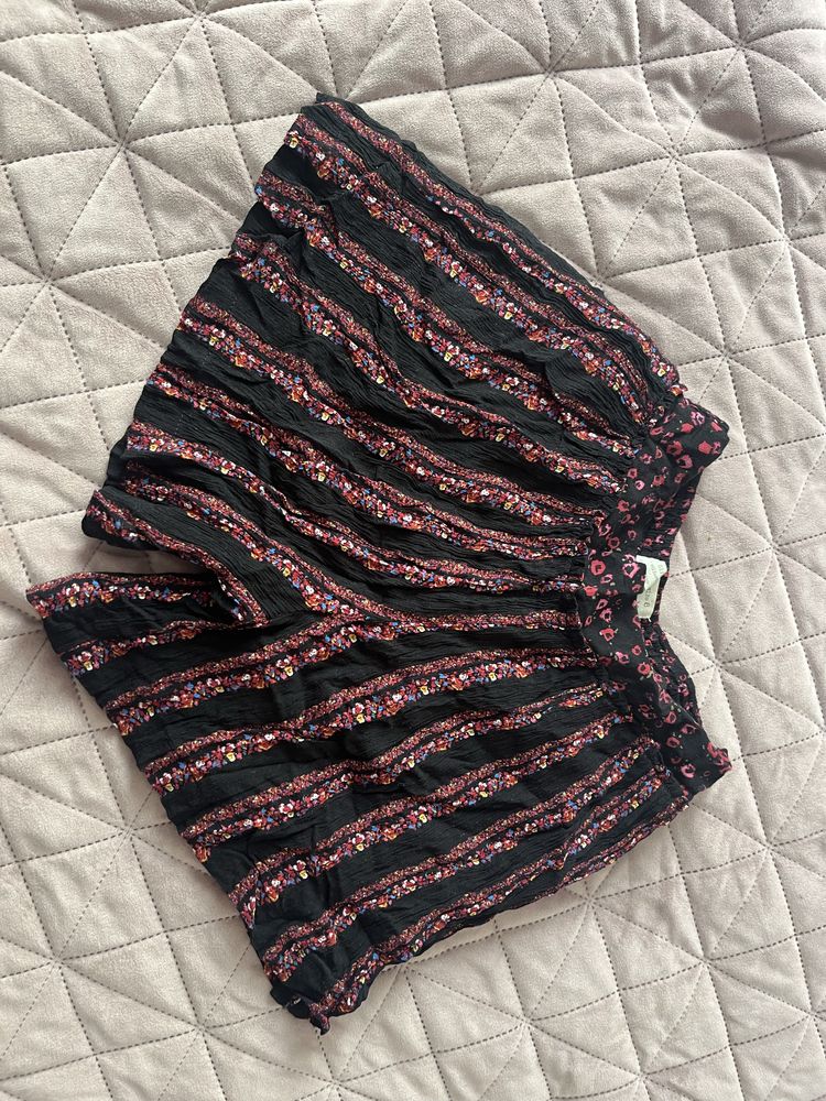 Pantaloni Zara 8 ani