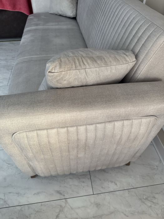 Vand canapea 3 locuri extensibila