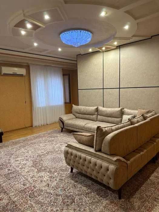 Только для Семьи! Сдаю Новую Кв-ру 2-ком. 3/17! Зуба*