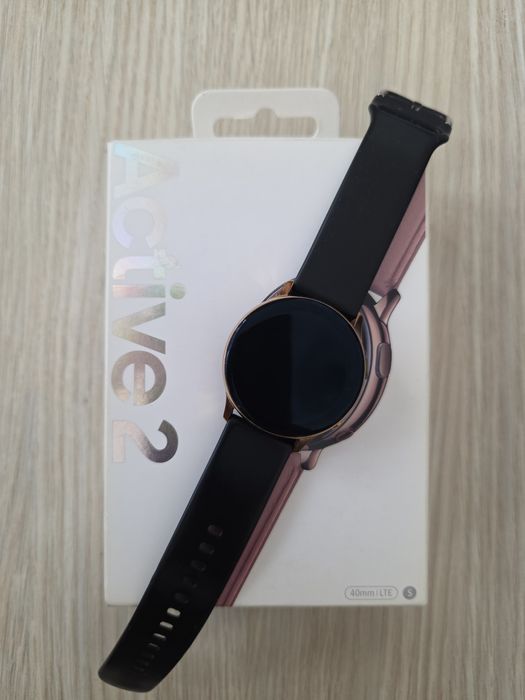 Ceas smart ieftin Samsung Active 2 superb
