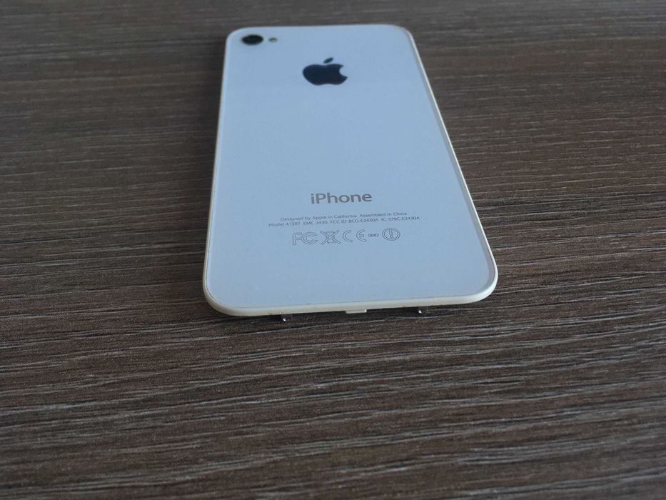 capac spate iphone 4s, alb sau negru