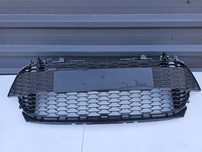 Grila centrala radiator Toyota Corolla E21