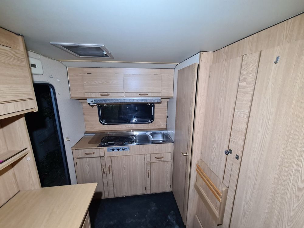 Продава се каравана BEYERLAND VITESSE
