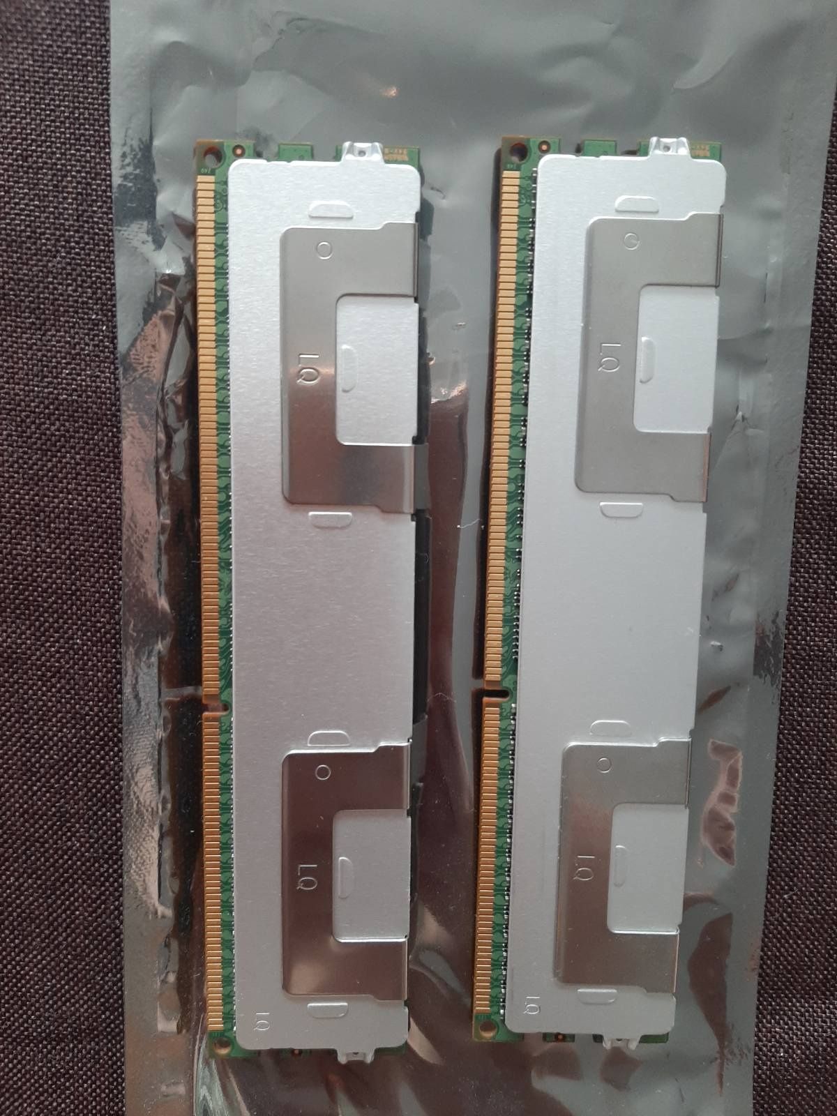 Сървърна Рам памет Samsung 2x64 gb DDR3