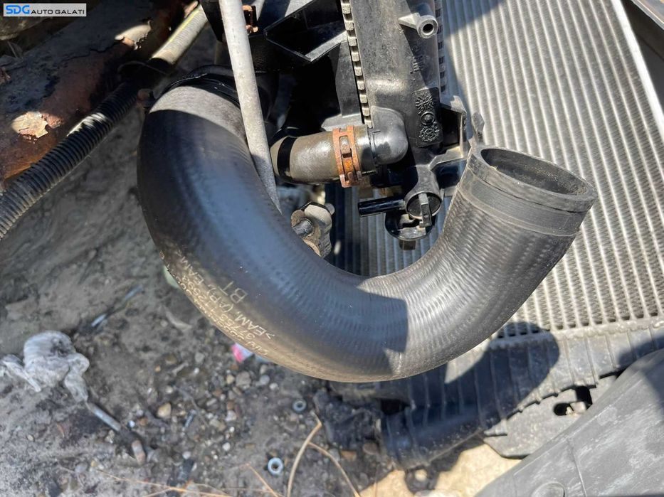 Furtun Conducta Presiune Aer Stanga Intercooler Opel Vectra C 3.0 CDTI 2002 - 2008 Cod 55555944 [C6975]