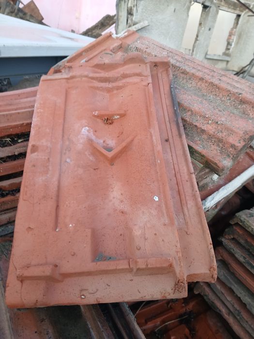 Продавам керемиди