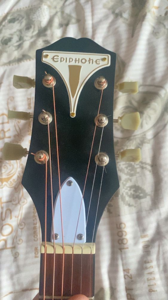 Акустична китара Epiphone Pro - 1 NA