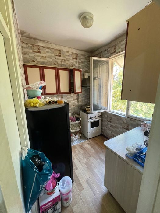 Чилонзор 21.  СРОЧНО ! 2 х комнатная 1.5 х 3. Продажа