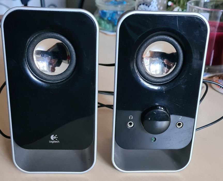 Boxe de calculator Logitech