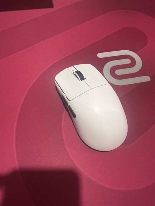 Продам играю мушку