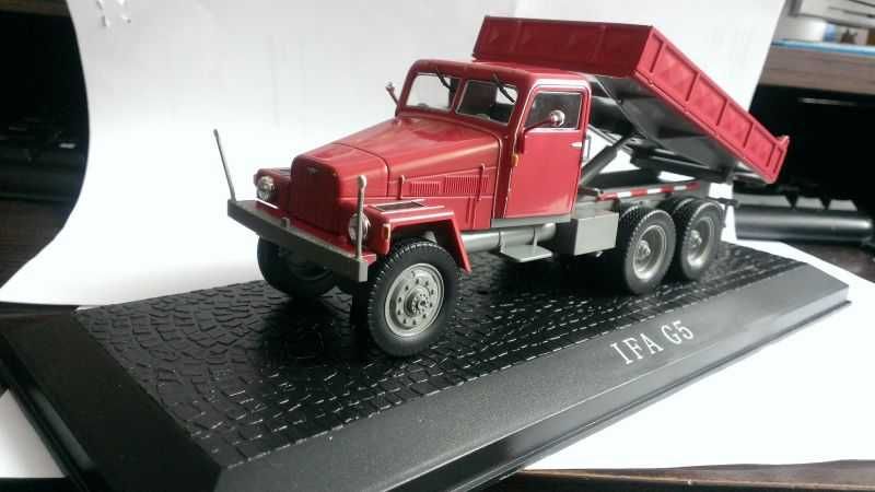 Macheta IFA G5 1960 - IXO/Atlas 1/43 "Camion cu bena basculanta"