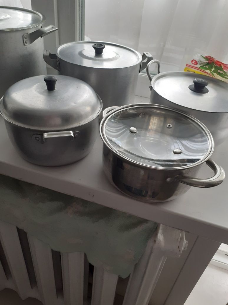 Продам кастрюли.
