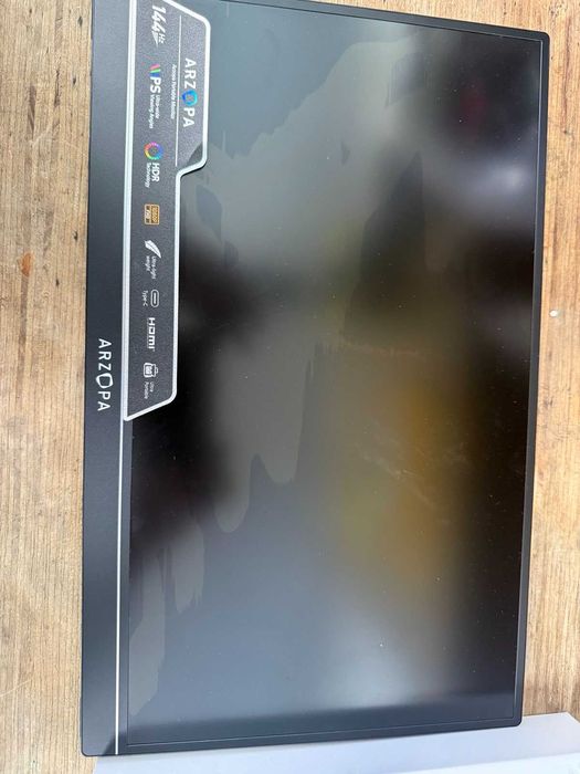 Преносим монитор Gaming LED IPS Arzopa Z1FC счупен дисплей